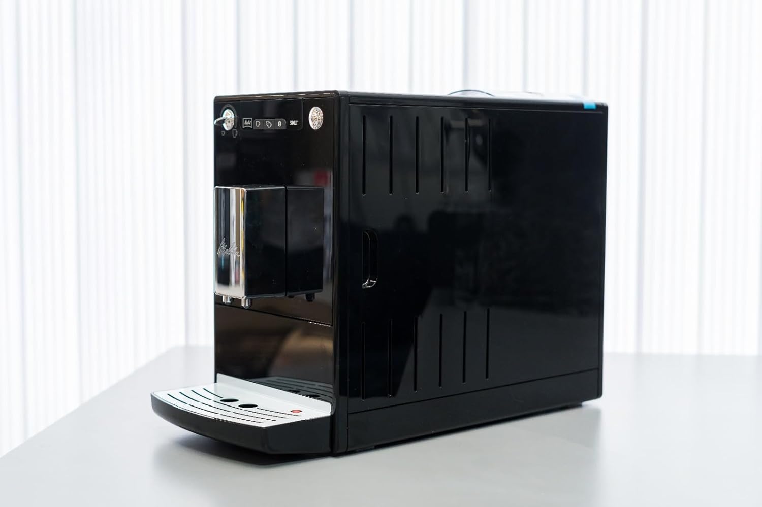 MELITTA Kaffeevollautomat "Solo E950-201, schwarz", schwarz, B:45,5cm H:30,3cm T:20cm, Kaffeevollautomaten, Perfekt für Café crème & Espresso, nur 20cm breit (88671559-0) schwarz