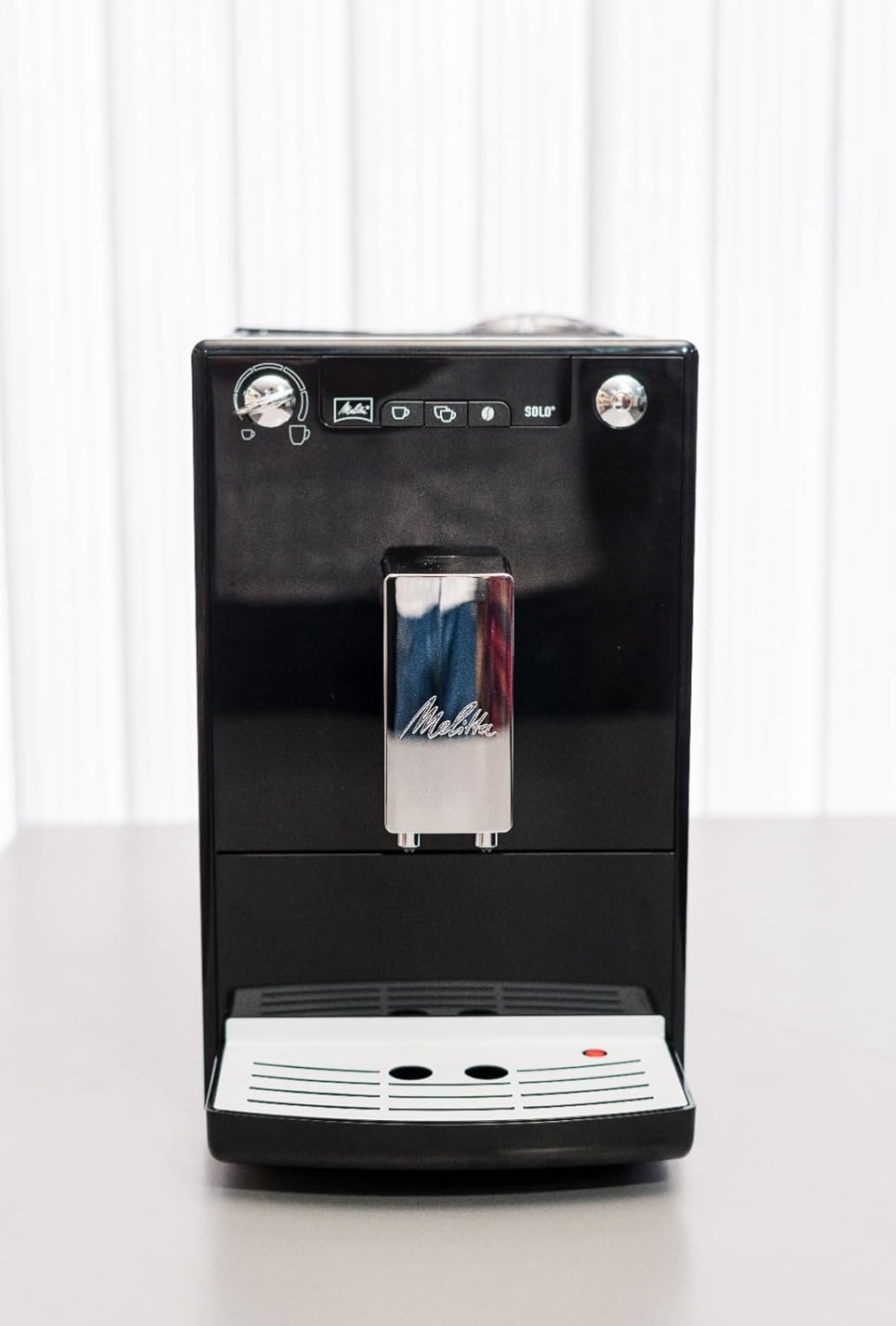 MELITTA Kaf­fee­voll­au­to­mat "Solo E950-201, schwarz", schwarz, B:45,5cm H:30,3cm T:20cm, Kaf­fee­voll­au­to­ma­ten, Perfekt für Café crème & Espresso, nur 20cm breit (88671559-0) schwarz